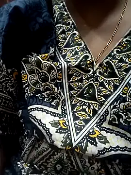 Snapshot of aisha_67 chatting on March 13, 8:15 pm aisha 67 online show from March 13, 8:15 pm