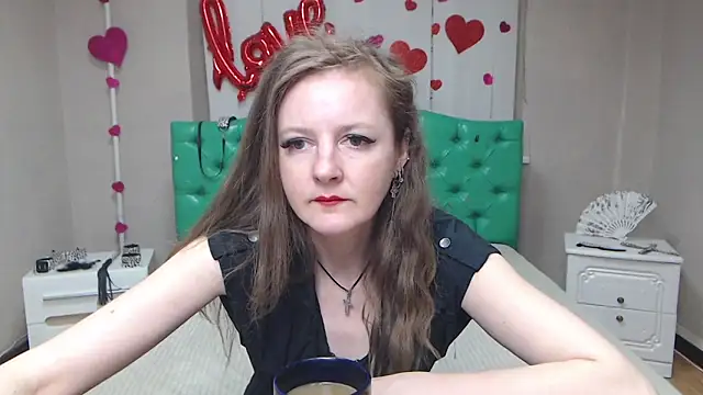 MeganPirs online show from April 21, 5:06 pm