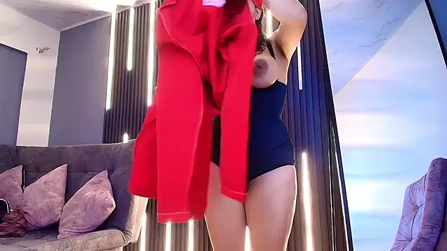 Snapshot of missparis_op chatting on July 24, 2:04 pm missparis op online show from July 24, 2:04 pm