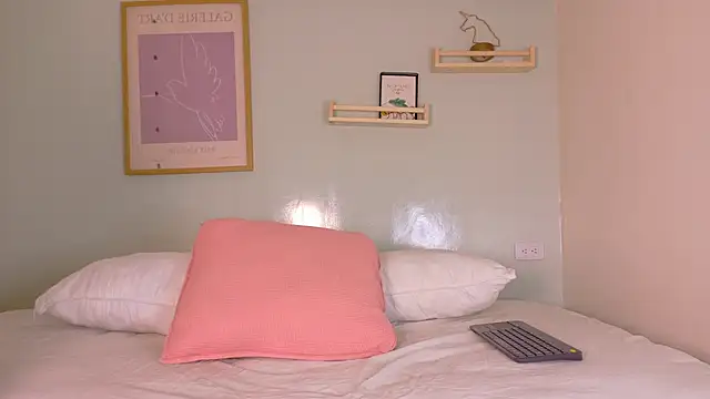 KylieAngel   online show from April 19, 11:42 am