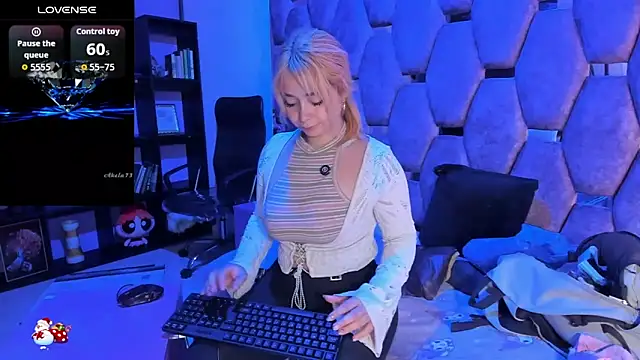 Maky Coss online show from April 23, 1:02 pm