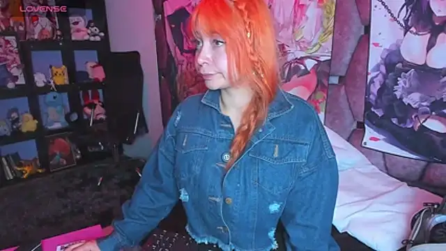Snapshot of Maky_Coss chatting on June 2, 2:52 pm Maky Coss online show from June 2, 2:52 pm
