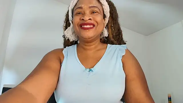 luxy benet online show from March 18, 9:12 am