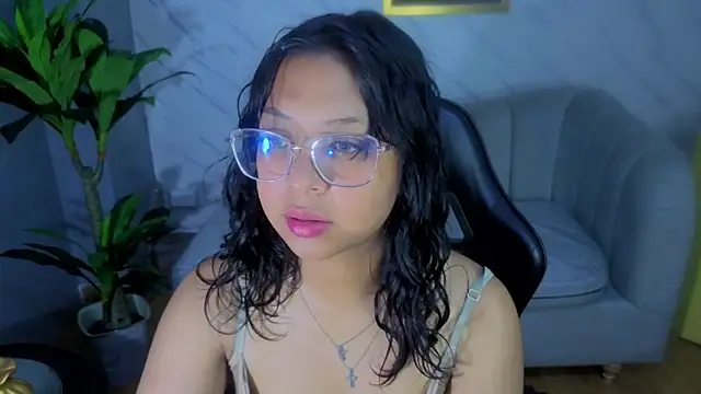 Kristen black T online show from April 22, 3:20 am