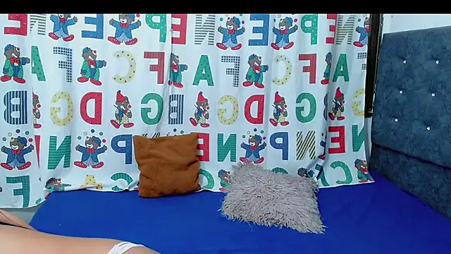 Snapshot of DULCETENTACIONTS chatting on June 12, 1:10 pm DULCETENTACIONTS online show from June 12, 1:10 pm