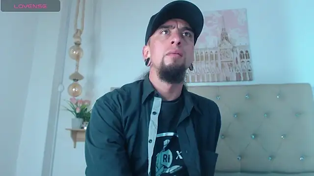 Rommen N Zoe online show from June 2, 1:07 am