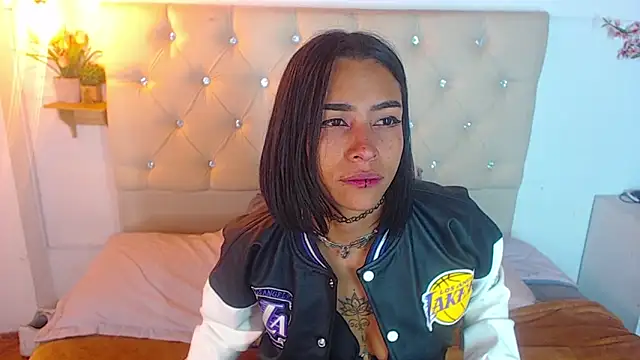 Rommen N Zoe online show from June 7, 1:54 am