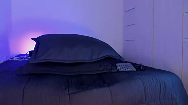 THADEO KING2 online show from April 12, 1:43 am