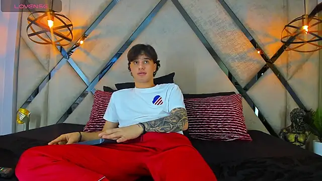 EXCLUSIVE8 online show from March 12, 4:29 am