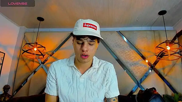 EXCLUSIVE8 online show from April 13, 4:29 am