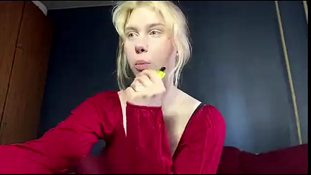 ShariLappas online show from March 27, 10:04 am