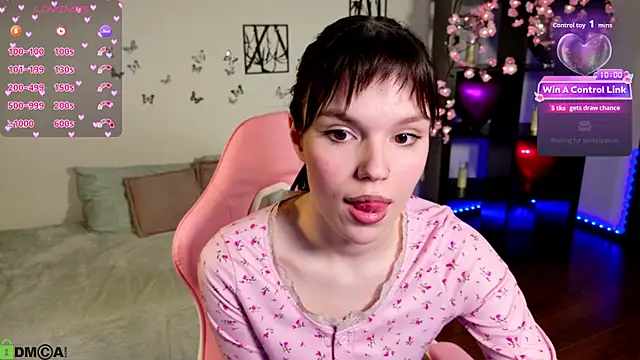 JanetCensley online show from April 22, 9:11 am