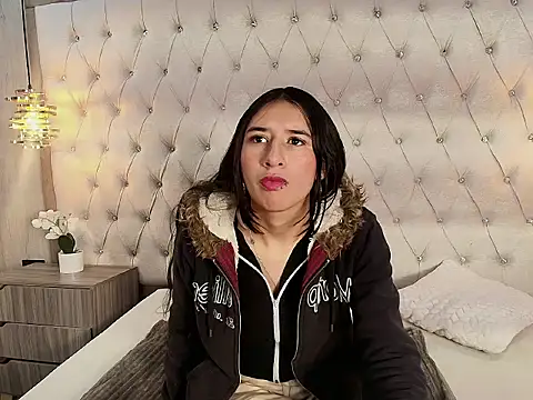 LilyRossi  online show from May 9, 2:22 pm