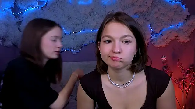 chloe ley online show from June 8, 7:14 pm