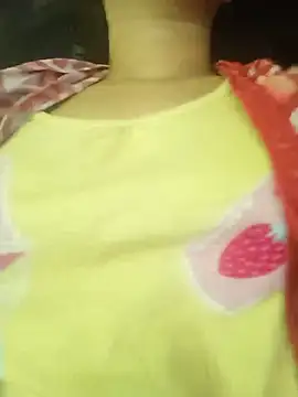 Snapshot of SumonaMoni chatting on June 23, 7:28 am SumonaMoni online show from June 23, 7:28 am