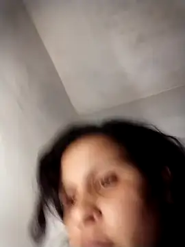 Snapshot of Btis69sexx chatting on March 27, 4:40 pm Btis69sexx online show from March 27, 4:40 pm