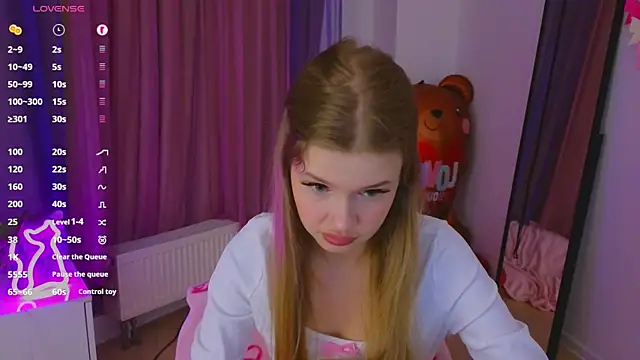 belrinaa online show from April 8, 8:53 pm