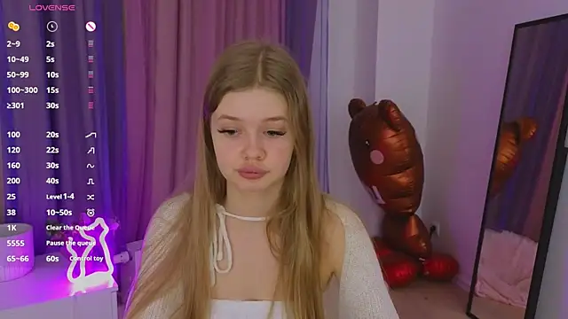 Snapshot of belrinaa chatting on June 18, 8:46 pm belrinaa online show from June 18, 8:46 pm