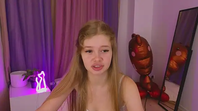 Snapshot of belrinaa chatting on July 27, 9:11 pm belrinaa online show from July 27, 9:11 pm