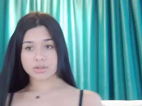 Snapshot of MissNaomiBelle chatting on May 11, 12:33 pm MissNaomiBelle online show from May 11, 12:33 pm