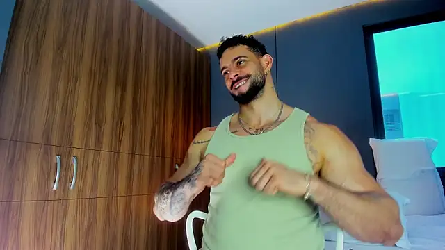 massimo visconti online show from April 20, 4:21 pm