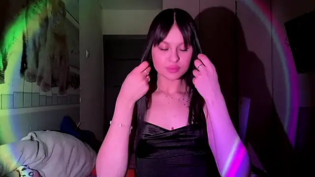 NoraPass1on online show from March 4, 3:29 pm