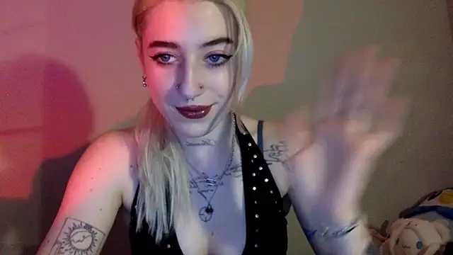 EmmyWet online show from April 15, 7:32 pm