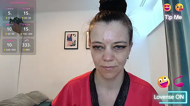 Snapshot of Yana-XX chatting on June 30, 3:35 pm Yana-XX online show from June 30, 3:35 pm