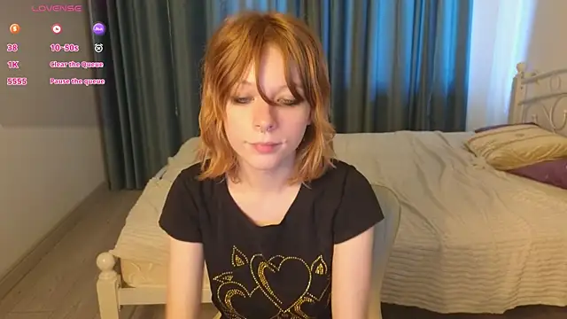 MollySally online show from July 25, 6:55 am