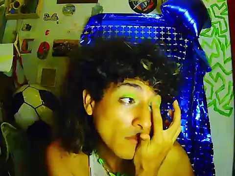 RAMONA TIJERAX online show from June 27, 8:03 pm