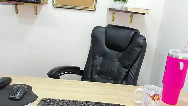 Stefy cg online show from April 8, 6:30 pm