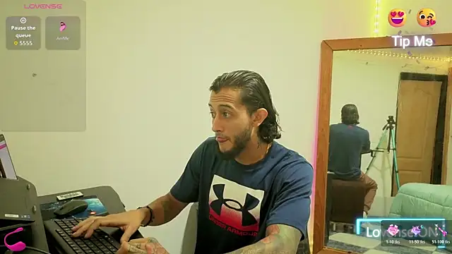 Snapshot of jonashete chatting on August 2, 2:32 am jonashete online show from August 2, 2:32 am