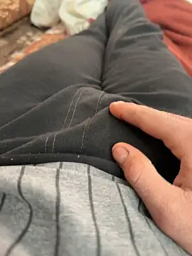 noorqwertz online show from April 10, 2:55 pm