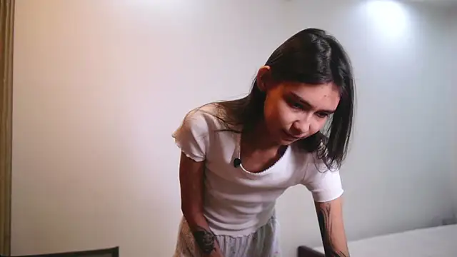 Snapshot of amy_peachy chatting on March 9, 2:15 am amy peachy online show from March 9, 2:15 am