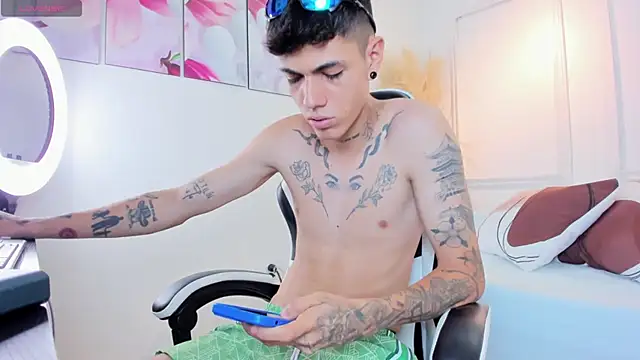 Tommy valverde online show from April 7, 7:14 pm