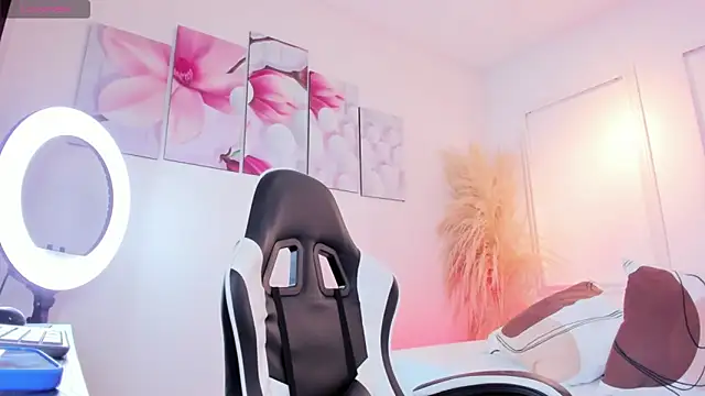 Tommy valverde online show from April 8, 6:41 pm