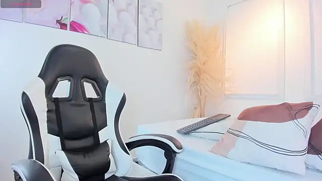 Tommy valverde online show from April 21, 6:23 pm