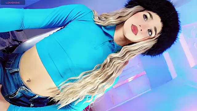 Sophiaa doll  online show from April 15, 4:19 am