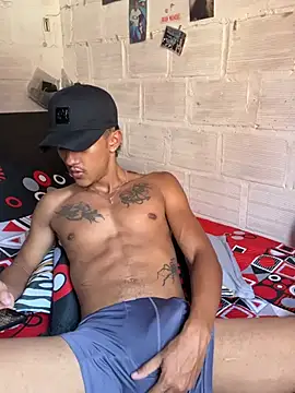 Snapshot of billi_adamzz chatting on March 2, 8:37 pm billi adamzz online show from March 2, 8:37 pm