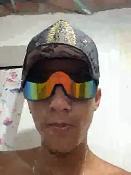 Snapshot of billi_adamzz chatting on May 4, 12:17 am billi adamzz online show from May 4, 12:17 am
