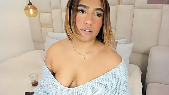 angueljonnes online show from March 26, 5:46 am