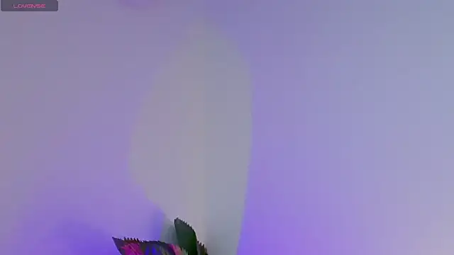 Megaan Rousee online show from April 25, 11:46 am