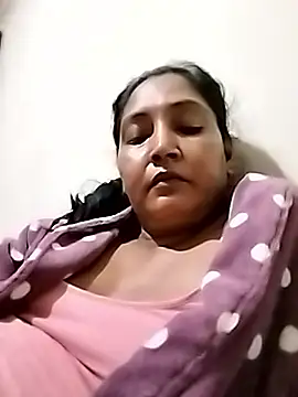 mysteriousgal031 online show from March 7, 12:29 am