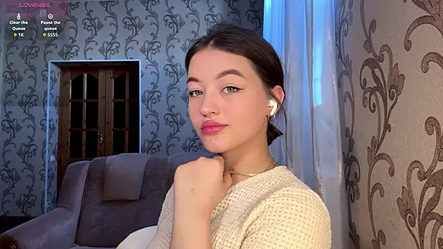 KarineDampy online show from March 7, 8:33 am