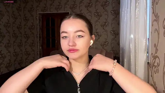 KarineDampy online show from March 8, 3:05 pm