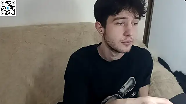  ZaneX online show from April 19, 8:33 pm