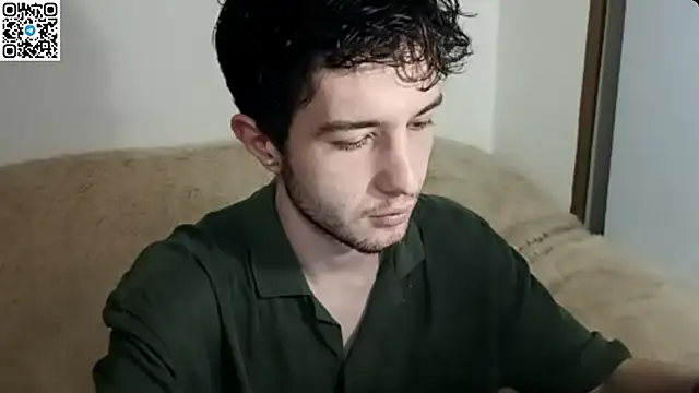  ZaneX online show from April 22, 7:04 pm