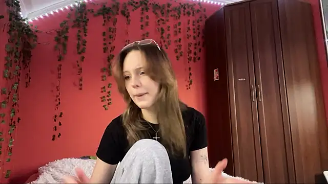 GretaMcdannold online show from March 1, 1:35 pm