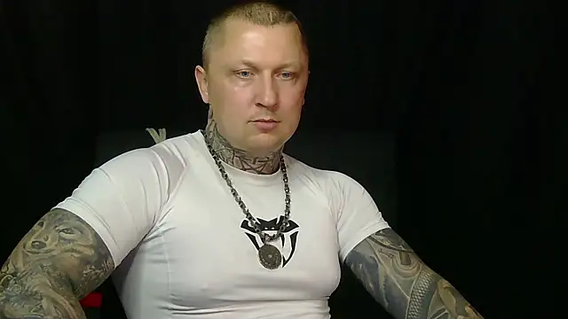 devilWithTats online show from June 9, 3:01 pm