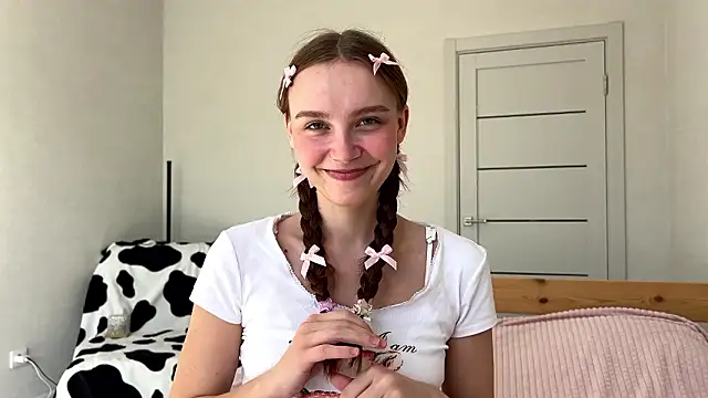 Lolatatee online show from March 12, 11:16 am